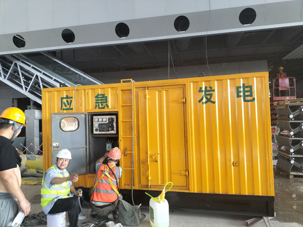 尖扎怎样判断空气滤清器是否需要更换？